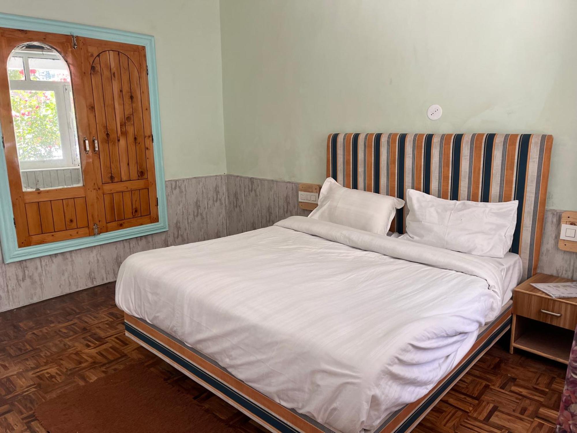 Hotel English Rose, #Personal Parking, #Petfriendly, #Garden, #Bonfire Under The Stars Manali  Ngoại thất bức ảnh