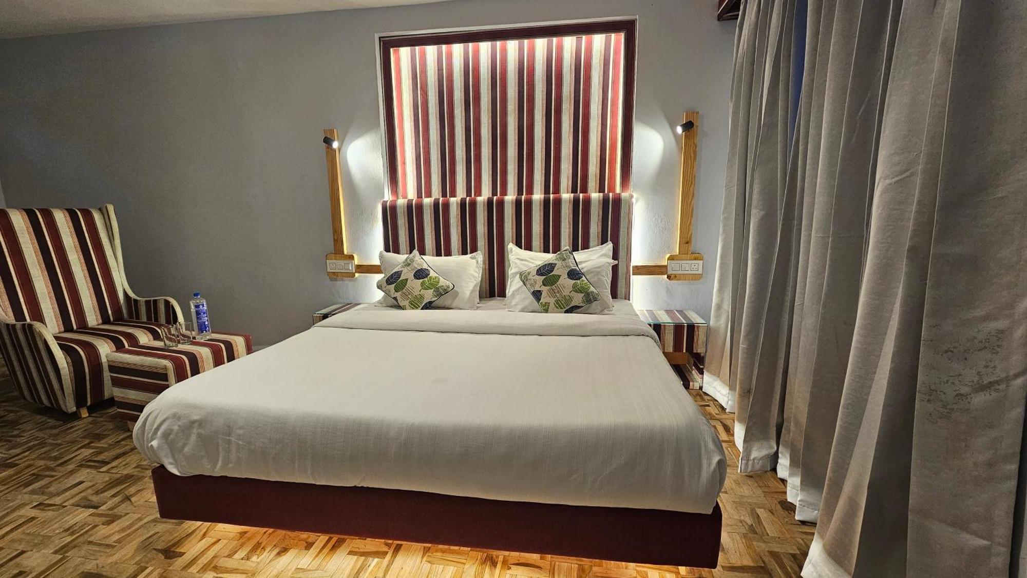 Hotel English Rose, #Personal Parking, #Petfriendly, #Garden, #Bonfire Under The Stars Manali  Ngoại thất bức ảnh