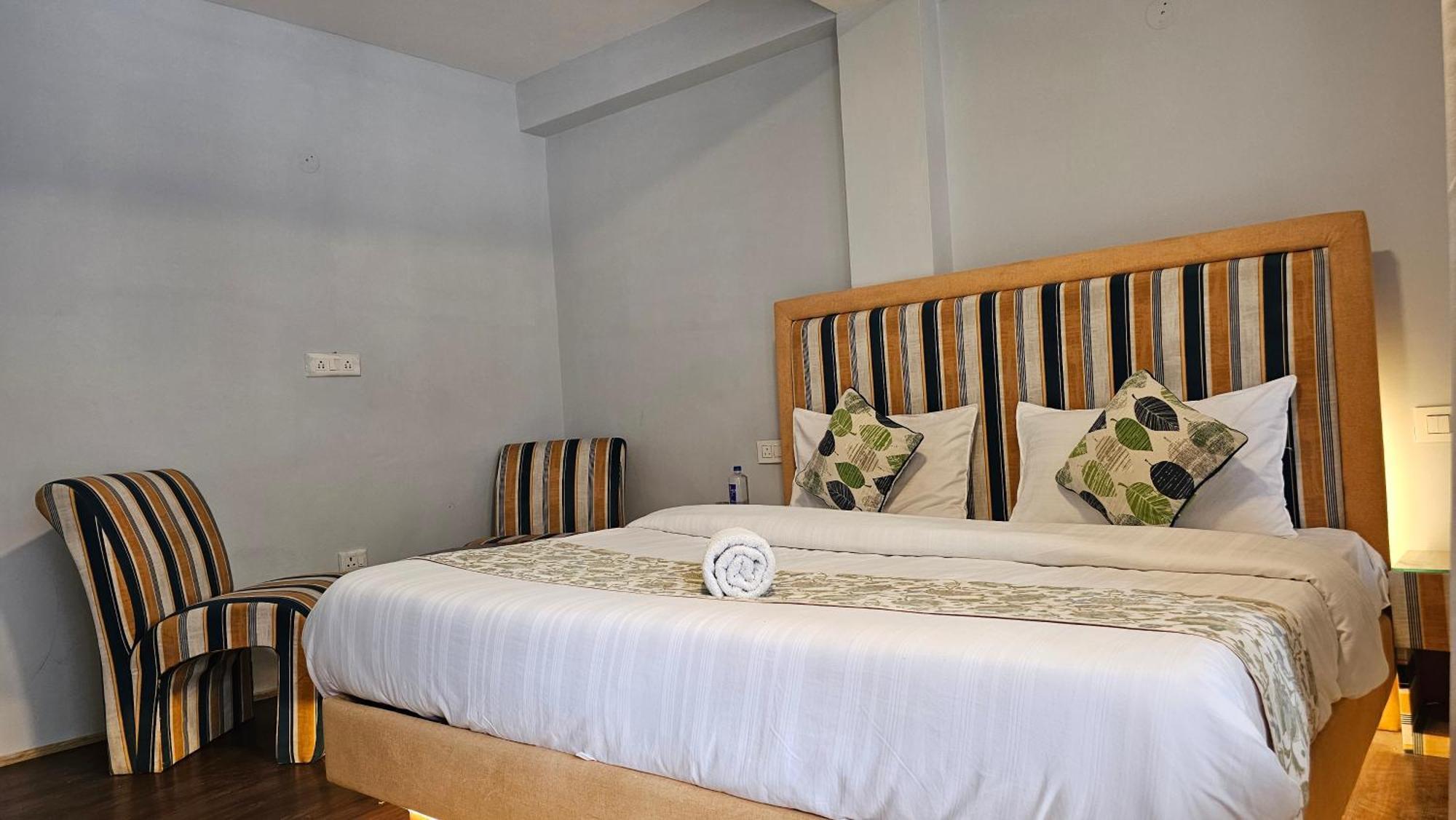 Hotel English Rose, #Personal Parking, #Petfriendly, #Garden, #Bonfire Under The Stars Manali  Ngoại thất bức ảnh